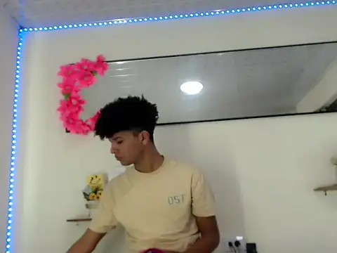 Snapshot of Sebastian_-D chatting on April 7, 2026, 10:22 pm Sebastian -D online show from April 7, 2026, 10:22 pm