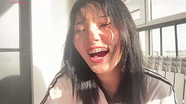 Snapshot of minnie_joy chatting on May 11, 2026, 12:17 pm minnie joy online show from May 11, 2026, 12:17 pm