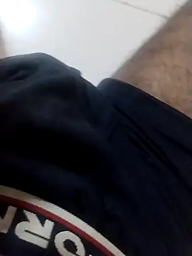 horny boy 45 online show from March 18, 2026, 3:57 pm