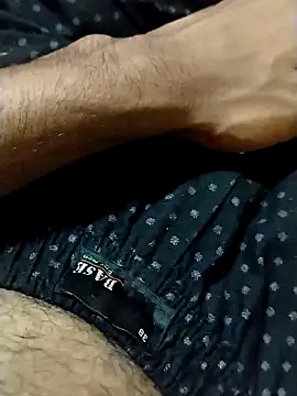 horny boy 45 online show from April 25, 2026, 6:27 pm