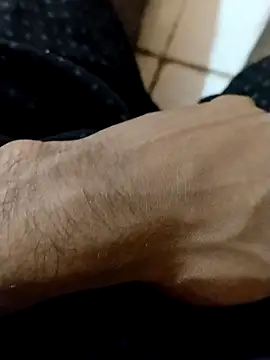 horny boy 45 online show from April 30, 2026, 8:27 pm