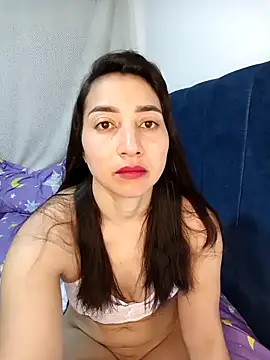 Snapshot of ANGELY_WET_JEET chatting on May 10, 2026, 9:35 am ANGELY WET JEET online show from May 10, 2026, 9:35 am