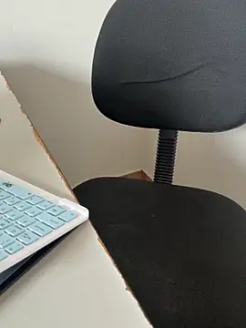 Snapshot of sra_super_tesao chatting on April 6, 2026, 12:06 pm sra super tesao online show from April 6, 2026, 12:06 pm