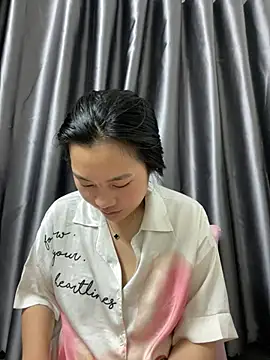 Snapshot of Meo_nho chatting on April 9, 2026, 2:56 pm Meo nho online show from April 9, 2026, 2:56 pm