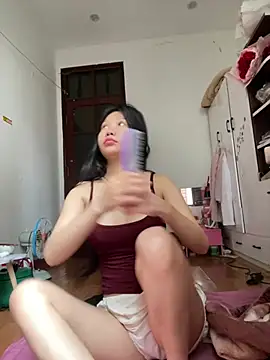 Snapshot of Miumieu2 chatting on March 11, 2026, 7:35 am Miumieu2 online show from March 11, 2026, 7:35 am