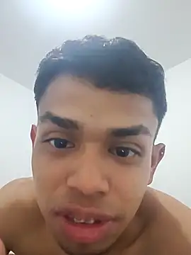 Lluviadeorohd online show from February 27, 2026, 3:29 am