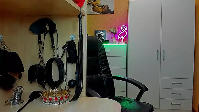 KristiTopxx online show from April 28, 2026, 7:29 pm