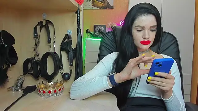 KristiTopxx online show from October 9, 2025, 7:47 pm