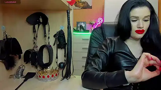 KristiTopxx online show from May 6, 2026, 6:12 pm