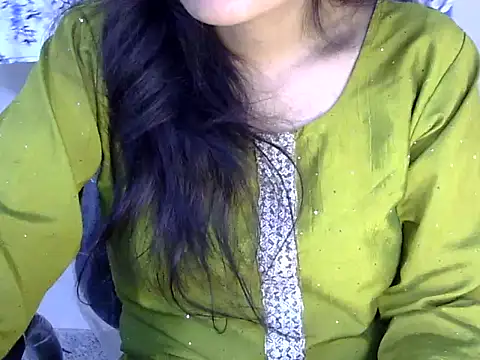 Snapshot of Neha_Sharma2 chatting on July 28, 2026, 2:24 pm Neha Sharma2 online show from July 28, 2026, 2:24 pm