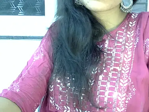 Neha Sharma2 online show from May 25, 2026, 12:59 pm