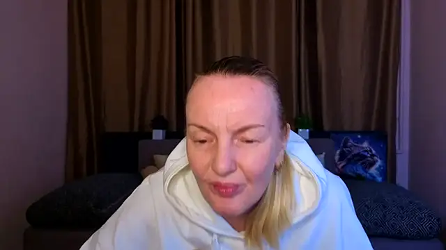 Snapshot of Bella_soulmate chatting on June 5, 2026, 5:34 am Bella soulmate online show from June 5, 2026, 5:34 am