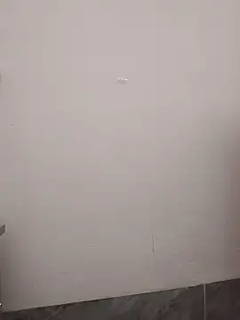 01 ANNA 01 online show from April 25, 2026, 4:37 am