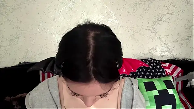 Snapshot of kishagrayone chatting on May 22, 2026, 12:47 pm kishagrayone online show from May 22, 2026, 12:47 pm