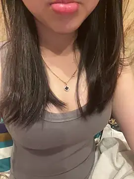 Snapshot of Sullys_ chatting on March 21, 2026, 5:08 am Sullys online show from March 21, 2026, 5:08 am