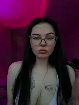Snapshot of CindyMil chatting on June 12, 2026, 6:16 pm CindyMil online show from June 12, 2026, 6:16 pm