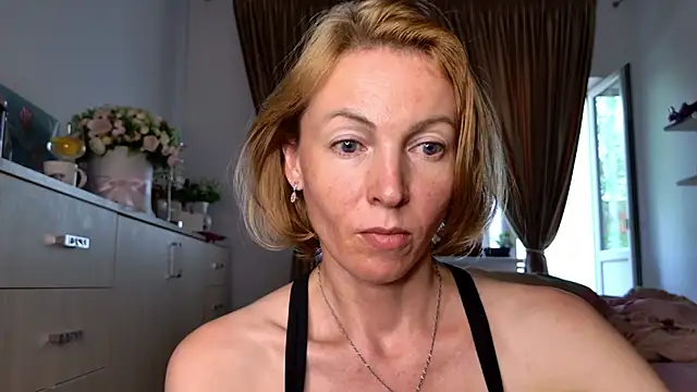 Snapshot of angelicfenix chatting on May 17, 2026, 1:33 pm angelicfenix online show from May 17, 2026, 1:33 pm