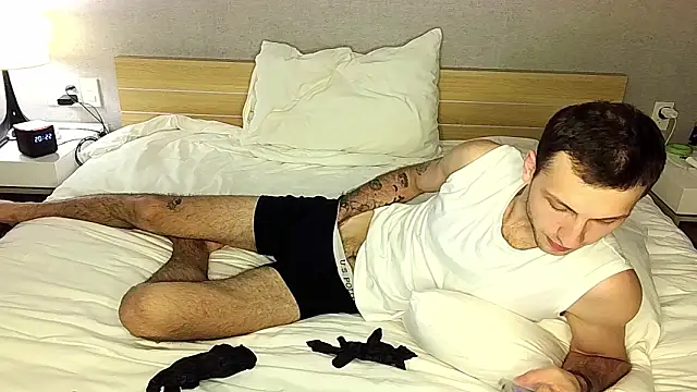 DarkRogue19 online show from February 25, 2026, 5:24 pm