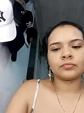 Snapshot of Emily_Rouse23 chatting on April 25, 2026, 4:48 am Emily Rouse23 online show from April 25, 2026, 4:48 am
