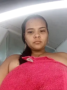Snapshot of Emily_Rouse23 chatting on April 30, 2026, 8:49 pm Emily Rouse23 online show from April 30, 2026, 8:49 pm