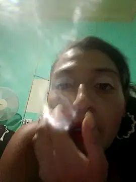 Snapshot of tamara_r chatting on February 24, 2026, 4:13 am tamara r online show from February 24, 2026, 4:13 am