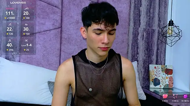 AronTawers online show from April 28, 2026, 7:18 pm