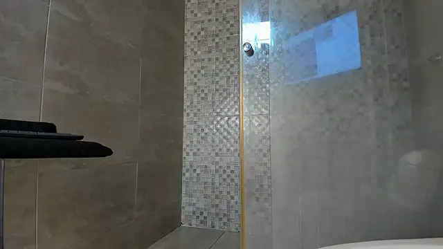 Snapshot of emily_gaviria1 chatting on March 10, 2026, 12:09 pm emily gaviria1 online show from March 10, 2026, 12:09 pm