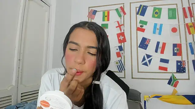 emily gaviria1 online show from July 12, 2026, 12:28 pm
