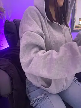 aurora ec online show from April 2, 2026, 1:29 pm