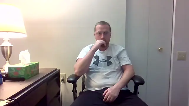 tytheexhibionist online show from April 28, 2026, 12:53 pm