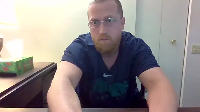 tytheexhibionist online show from April 21, 2026, 1:07 pm