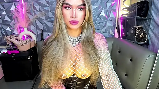 10inDominant Ayesha online show from March 19, 2026, 7:03 pm