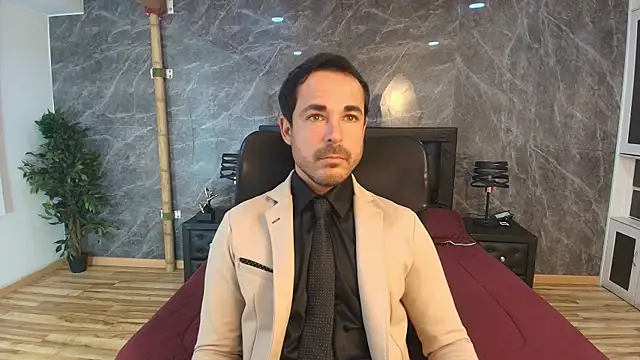 Adams Sanz online show from August 3, 2026, 7:31 pm
