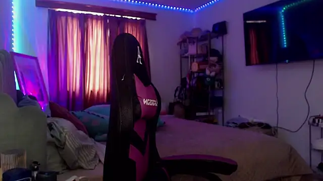 Snapshot of rubix_ts chatting on May 20, 2026, 1:30 pm rubix ts online show from May 20, 2026, 1:30 pm