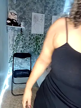 medusafox  online show from April 1, 2026, 4:36 am