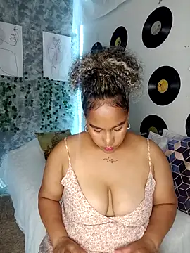 medusafox  online show from March 28, 2026, 4:35 am