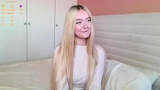 Snapshot of ChristinBland chatting on April 1, 2026, 1:41 pm ChristinBland online show from April 1, 2026, 1:41 pm