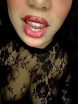 Snapshot of madleen_Mm chatting on April 16, 2026, 6:41 pm madleen Mm online show from April 16, 2026, 6:41 pm