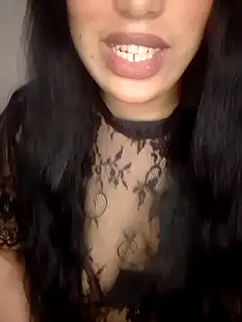 Snapshot of madleen_Mm chatting on April 18, 2026, 7:58 pm madleen Mm online show from April 18, 2026, 7:58 pm