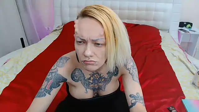 Snapshot of Tasty_Zombie chatting on June 15, 2026, 6:29 pm Tasty Zombie online show from June 15, 2026, 6:29 pm