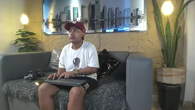 Noha  scott online show from March 31, 2026, 2:41 pm