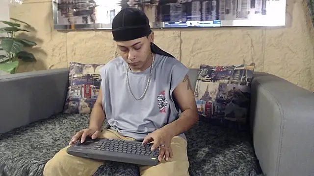 Noha  scott online show from March 3, 2026, 2:13 pm