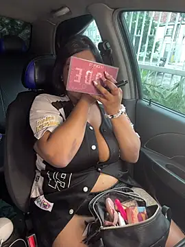 Nahomy firee online show from March 18, 2026, 7:15 pm