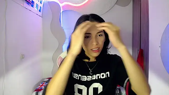 Snapshot of Larry_craft chatting on April 14, 2026, 8:47 pm Larry craft online show from April 14, 2026, 8:47 pm