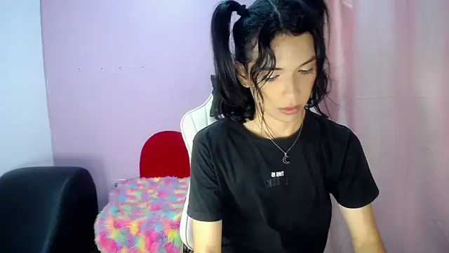 Snapshot of Larry_craft chatting on March 11, 2026, 8:47 pm Larry craft online show from March 11, 2026, 8:47 pm