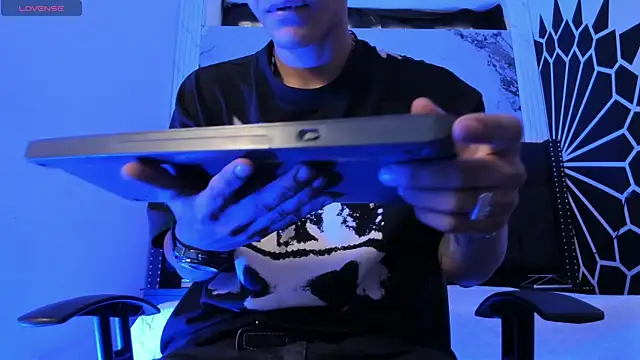 DylanRoyce  online show from February 28, 2026, 12:38 pm