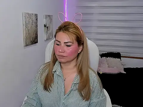 Julieta star  online show from March 25, 2026, 12:26 pm