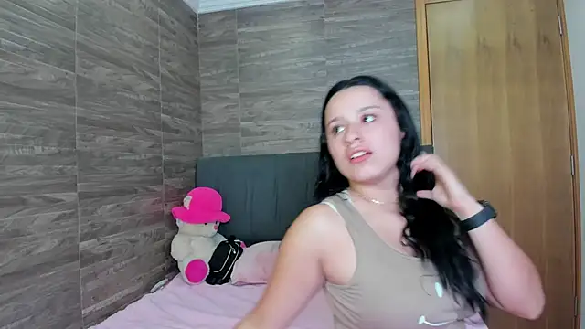 Snapshot of Miia_belll chatting on May 14, 2026, 9:39 am Miia belll online show from May 14, 2026, 9:39 am