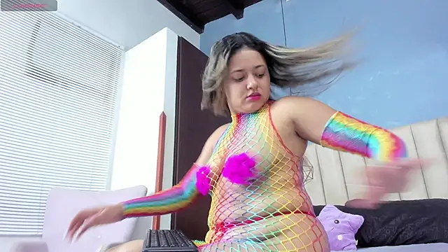 Snapshot of Amber_rousse1 chatting on February 28, 2026, 4:01 am Amber rousse1 online show from February 28, 2026, 4:01 am