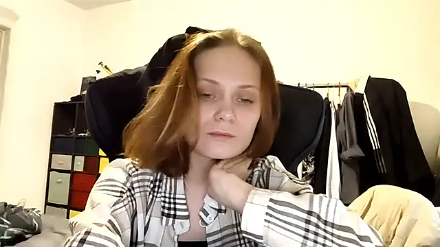 LuluSweetyGirl online show from March 25, 2026, 9:08 am